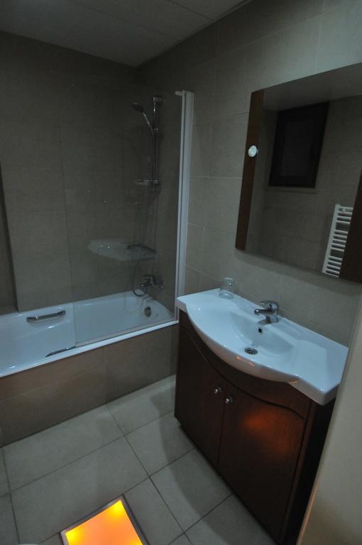 Ithaki Phinikoudes Apartment No. 204 Larnaca Room photo